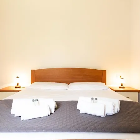 Apartment Mirto 2 *