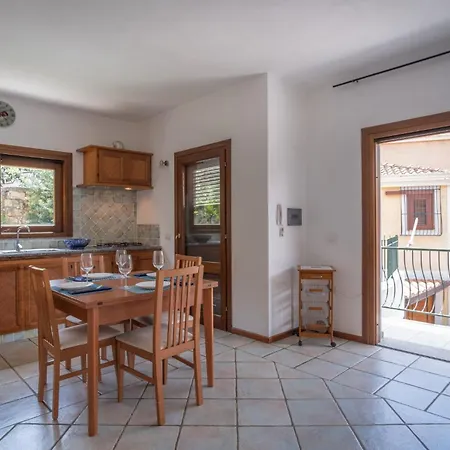 Mirto 2 Apartment